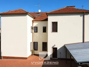 Prodej rodinného domu, Dolní Kounice, Hlavní, 400 m2