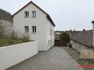 Pronájem bytu 1+kk, Kladno, Hradčanská, 32 m2