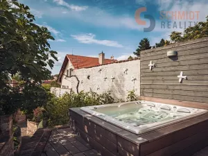 Prodej ubytování, Mikulov, 1. května, 310 m2