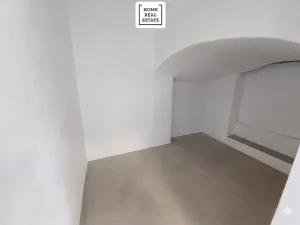Prodej obchodního prostoru, Praha - Vinohrady, U tržnice, 36 m2