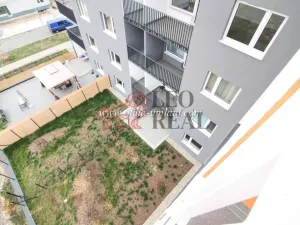 Pronájem bytu 2+kk, Praha - Vysočany, Strnadových, 63 m2