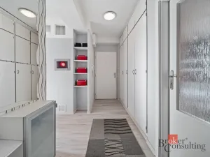 Pronájem bytu 3+kk, Dvůr Králové nad Labem, 5. května, 66 m2
