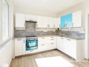 Pronájem bytu 4+1, Praha - Žižkov, Květinková, 74 m2