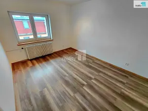 Pronájem bytu 2+1, Aš, Hlávkova, 54 m2