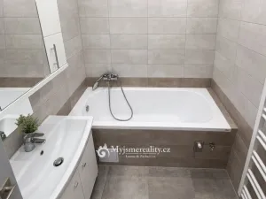 Prodej bytu 2+1, Znojmo, Přímětická, 47 m2
