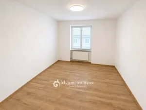 Pronájem bytu 2+1, Znojmo, Bratří Čapků, 56 m2