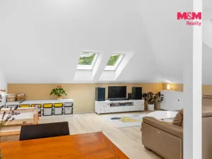 Prodej bytu 4+kk, Křížkový Újezdec - Čenětice, 158 m2