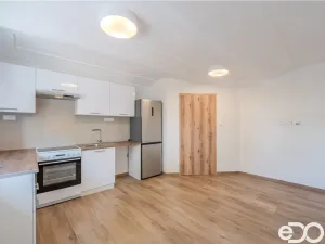 Pronájem bytu 3+kk, Máslojedy, 70 m2