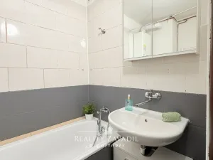 Prodej bytu 3+1, Dolní Roveň, 64 m2