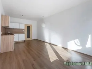 Pronájem bytu 1+kk, Praha - Hostavice, U Hostavického potoka, 32 m2