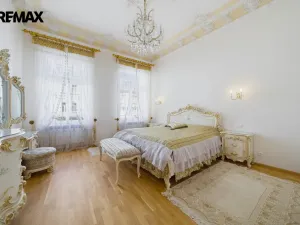 Prodej bytu 3+1, Karlovy Vary, Vřídelní, 104 m2