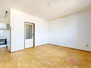 Prodej bytu 1+kk, Břeclav - Poštorná, Nádražní, 32 m2