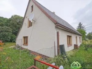 Prodej rodinného domu, Vápenná, 140 m2