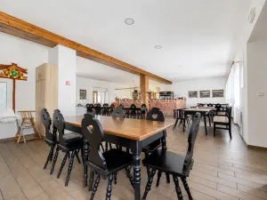 Prodej restaurace, Dobšice, Lahoferova, 218 m2