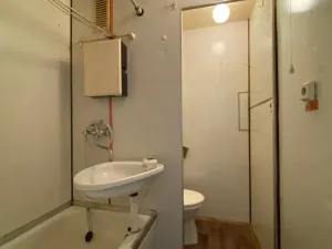 Pronájem bytu 1+1, Chomutov, Kundratická, 38 m2