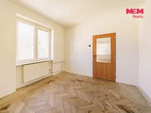 Prodej bytu 2+1, Plesná, 5. května, 50 m2