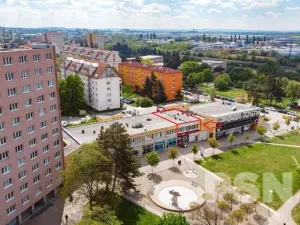 Pronájem kanceláře, Brno - Židenice, Juliánovské náměstí, 142 m2