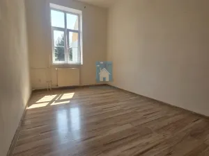 Pronájem bytu 4+1, Plzeň, Spolková, 89 m2