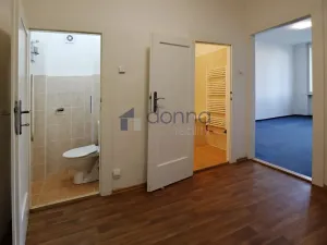 Pronájem bytu 2+kk, Praha, Jankovcova, 51 m2