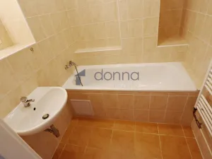 Pronájem bytu 2+kk, Praha, Jankovcova, 51 m2