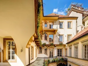 Pronájem kanceláře, Praha - Staré Město, Malé náměstí, 250 m2