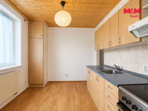 Pronájem bytu 1+1, Nová Role, U Plynárny, 38 m2