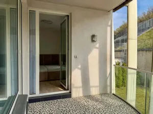 Pronájem bytu 3+kk, Praha - Karlín, U Sluncové, 98 m2