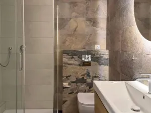 Pronájem bytu 3+kk, Praha - Karlín, U Sluncové, 98 m2