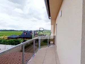 Prodej bytu 2+kk, Hevlín, 63 m2