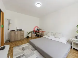 Prodej bytu 2+1, Břeclav, sídl. Dukelských hrdinů, 57 m2