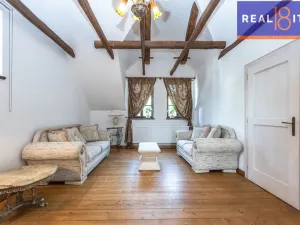 Prodej rodinného domu, Průhonice, Hlavní, 164 m2