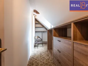 Prodej rodinného domu, Průhonice, Hlavní, 164 m2