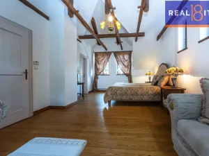 Prodej rodinného domu, Průhonice, Hlavní, 128 m2