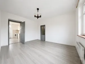 Pronájem bytu 2+1, Karlovy Vary, Kollárova, 60 m2