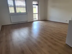 Pronájem bytu 2+kk, Praha - Dolní Chabry, Do rybníčků, 62 m2