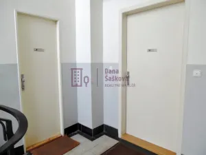 Pronájem bytu 1+kk, Jindřichův Hradec - Jindřichův Hradec I, Komenského, 27 m2
