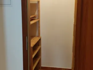 Pronájem bytu 2+kk, Praha, Raichlova, 65 m2