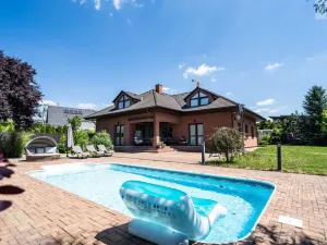 Prodej rodinného domu, Hýskov, Na Viničkách, 308 m2