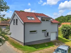 Prodej bytu 4+kk, Býkev, 128 m2