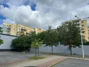 Pronájem garážového stání, Praha - Řepy, Zrzavého, 18 m2