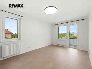 Pronájem bytu 2+kk, Praha - Strašnice, Strančická, 48 m2