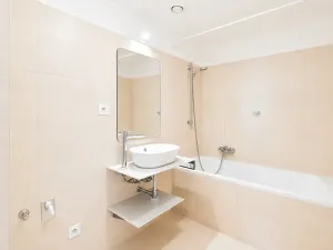 Pronájem bytu 3+kk, Praha - Hrdlořezy, Mezitraťová, 119 m2