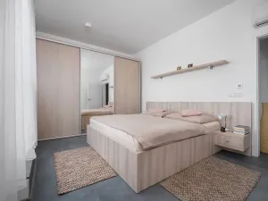 Prodej bytu 4+kk, Znojmo, Třešňová, 166 m2