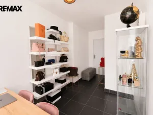Prodej rodinného domu, Postupice, náměstí Sv. Čecha, 126 m2