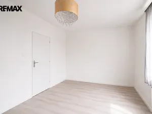 Prodej rodinného domu, Postupice, náměstí Sv. Čecha, 126 m2