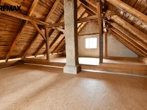 Prodej rodinného domu, Postupice, náměstí Sv. Čecha, 126 m2