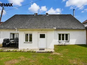 Prodej rodinného domu, Postupice, náměstí Sv. Čecha, 126 m2
