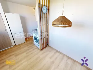 Prodej bytu 3+1, Zlín, Okružní, 73 m2