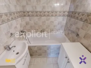 Prodej bytu 3+1, Zlín, Okružní, 73 m2