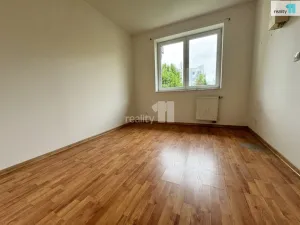 Pronájem bytu 2+kk, Praha - Řeporyje, Wiesenthalova, 45 m2